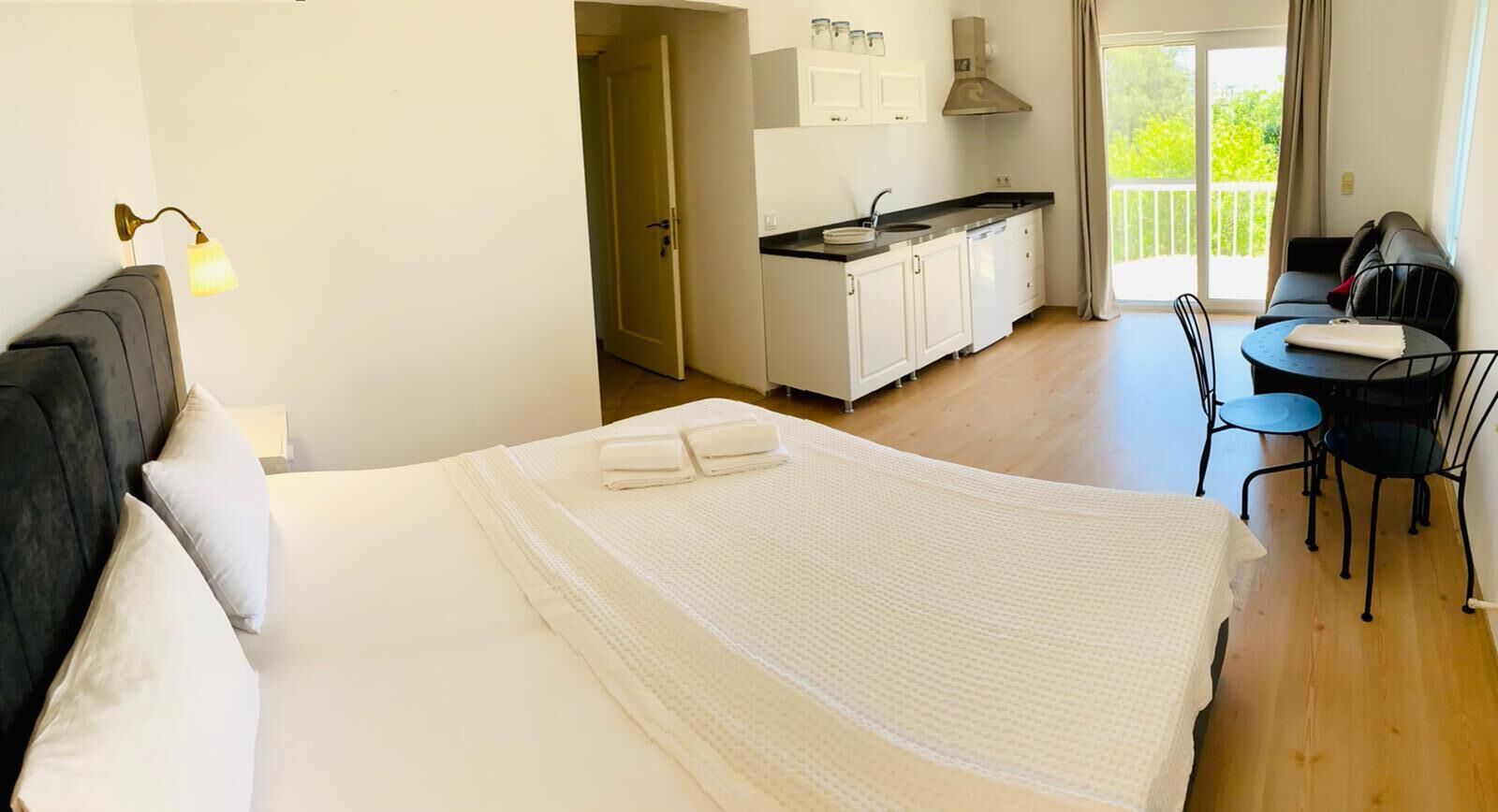 design apartment | private kitchen | full-sized fridge, dining tables