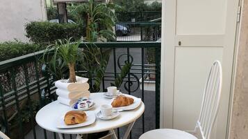 Superior Double Room, Balcony | Premium bedding, down duvets, memory-foam beds, minibar