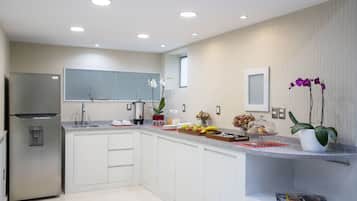 Ilmainen päivittäinen mannermainen aamiainen