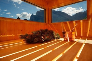 Un sauna, baño turco, aguas termales/minerales, tratamientos corporales