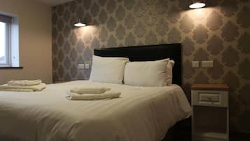 Iron/ironing board, free WiFi, bed sheets