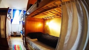 宿舍, 1 张单人床, 公共浴室 (6 pax) | 客房内保险箱、免费 WiFi