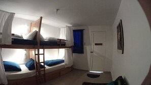 Shared Dormitory, 1 Single Bed, Shared Bathroom (4 pax) | In-room safe, free WiFi - BoGo Hostel & Rooftop (Bogotá)