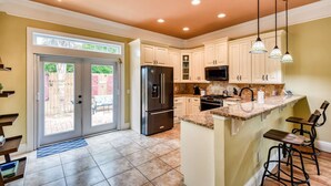 House, Multiple Beds (The Twine House) | Private kitchen - The Twine House (St. Augustine)