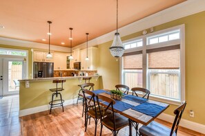 House, Multiple Beds (The Twine House) | In-room dining - The Twine House (St. Augustine)