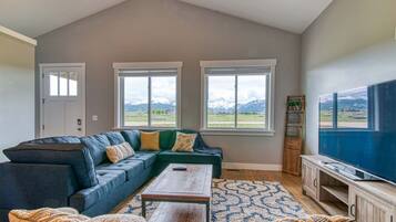 TV connectée, baby-foot, table de tennis de table