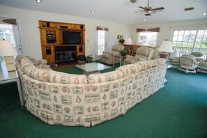 TV, fireplace, DVD player, stereo