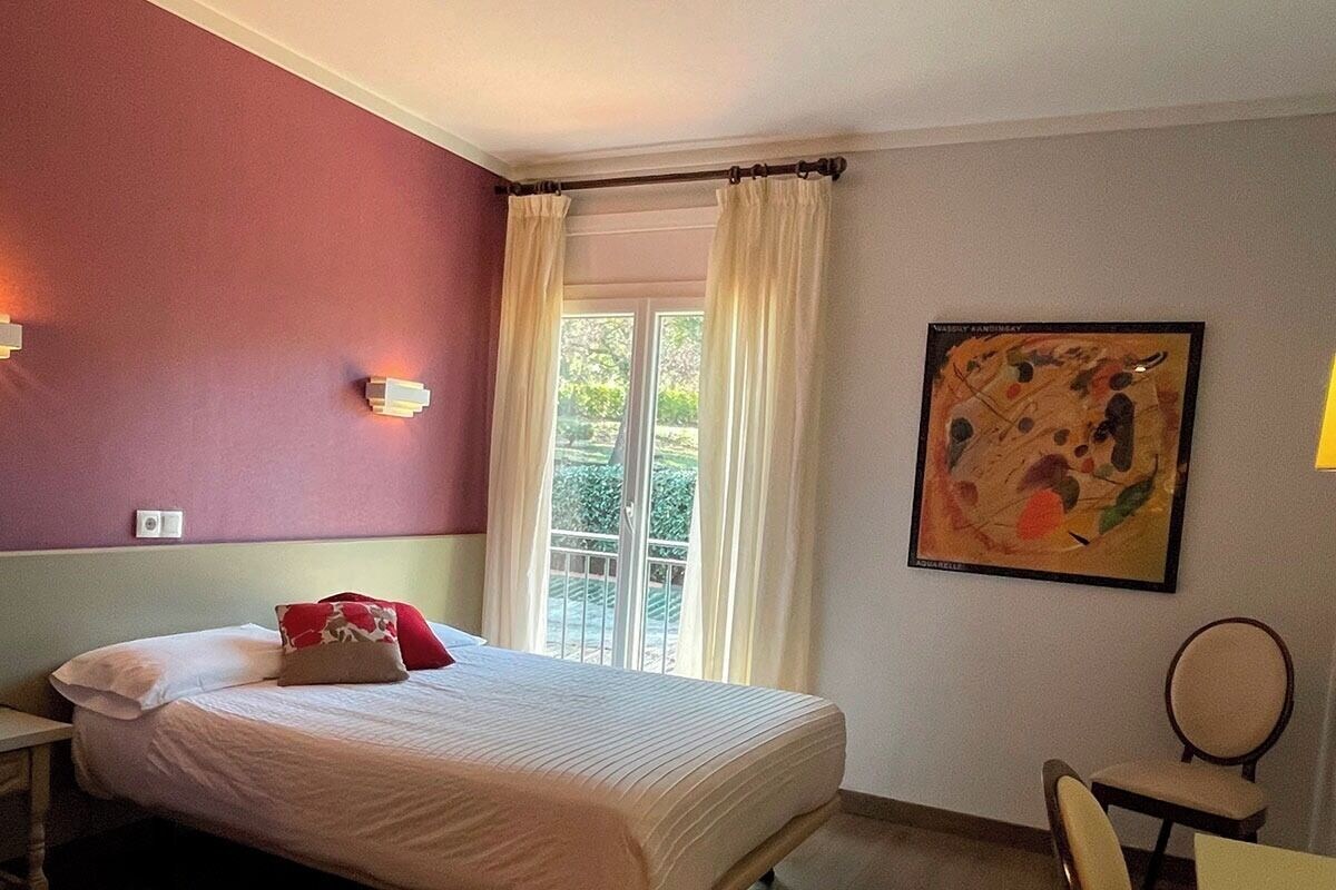 Comfort Double Room | Cots/infant beds, free WiFi, bed sheets