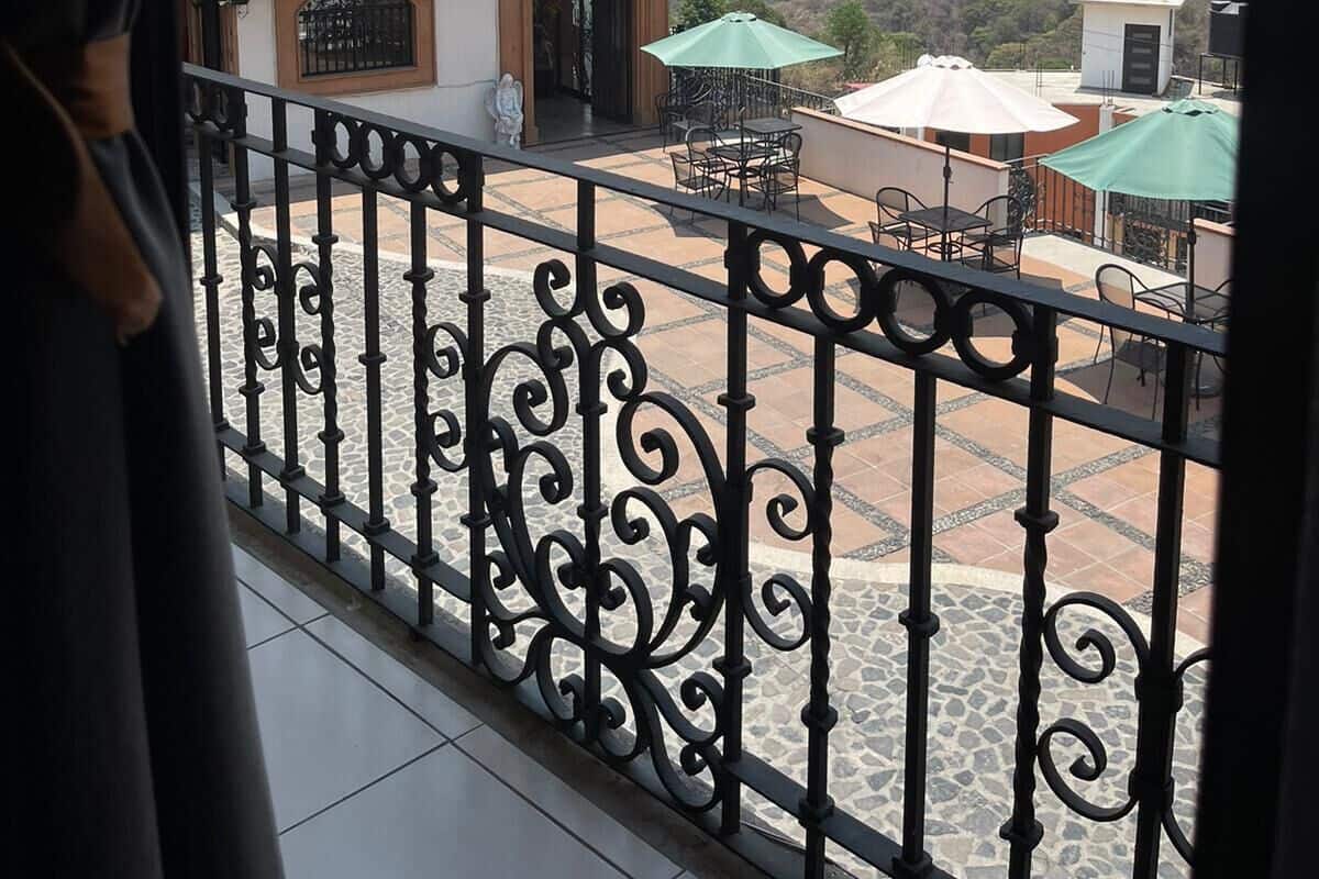 Romantic Room with King bed and Balcony | 1 bedroom, bed sheets