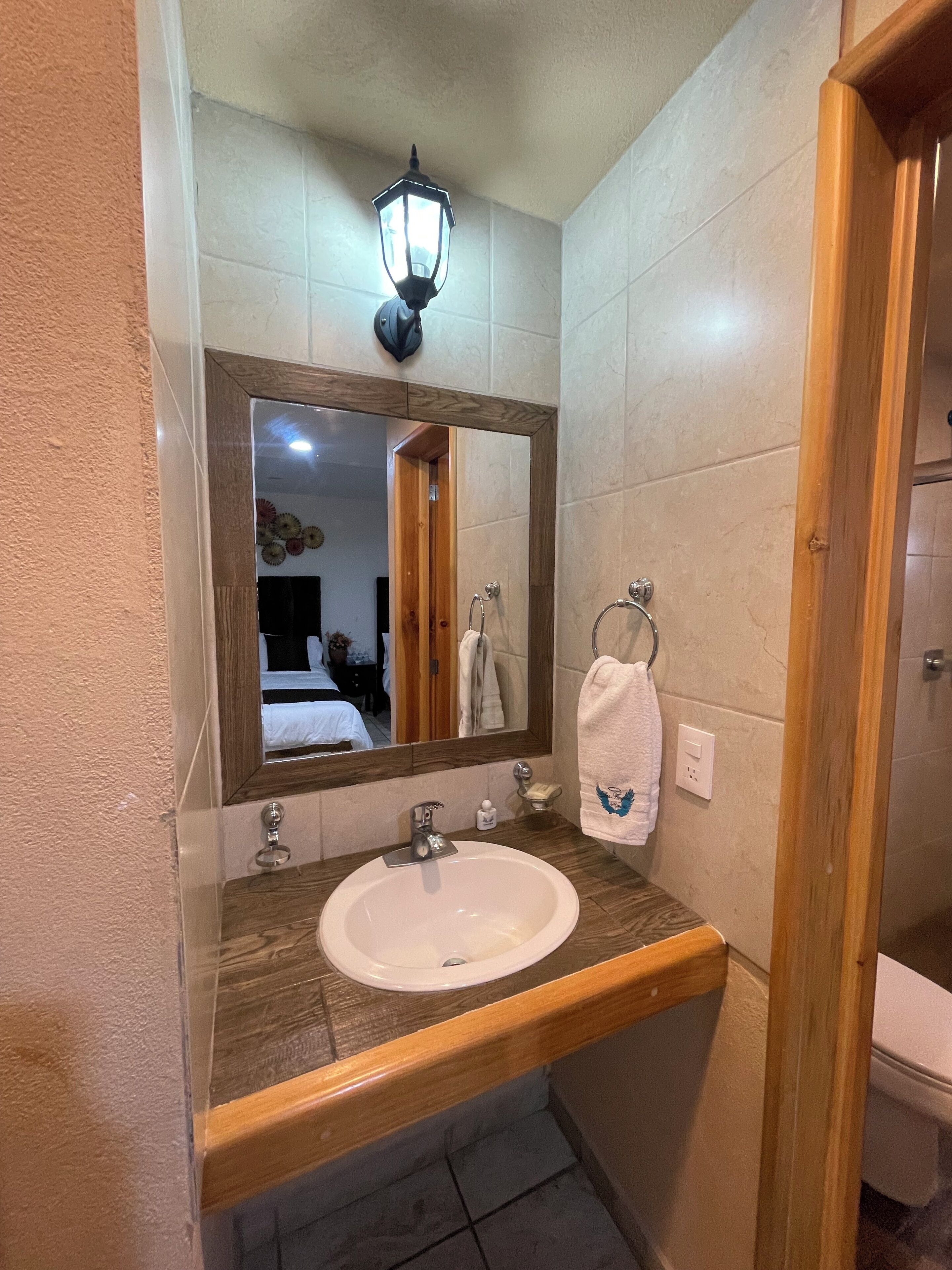 1 bedroom, bed sheets