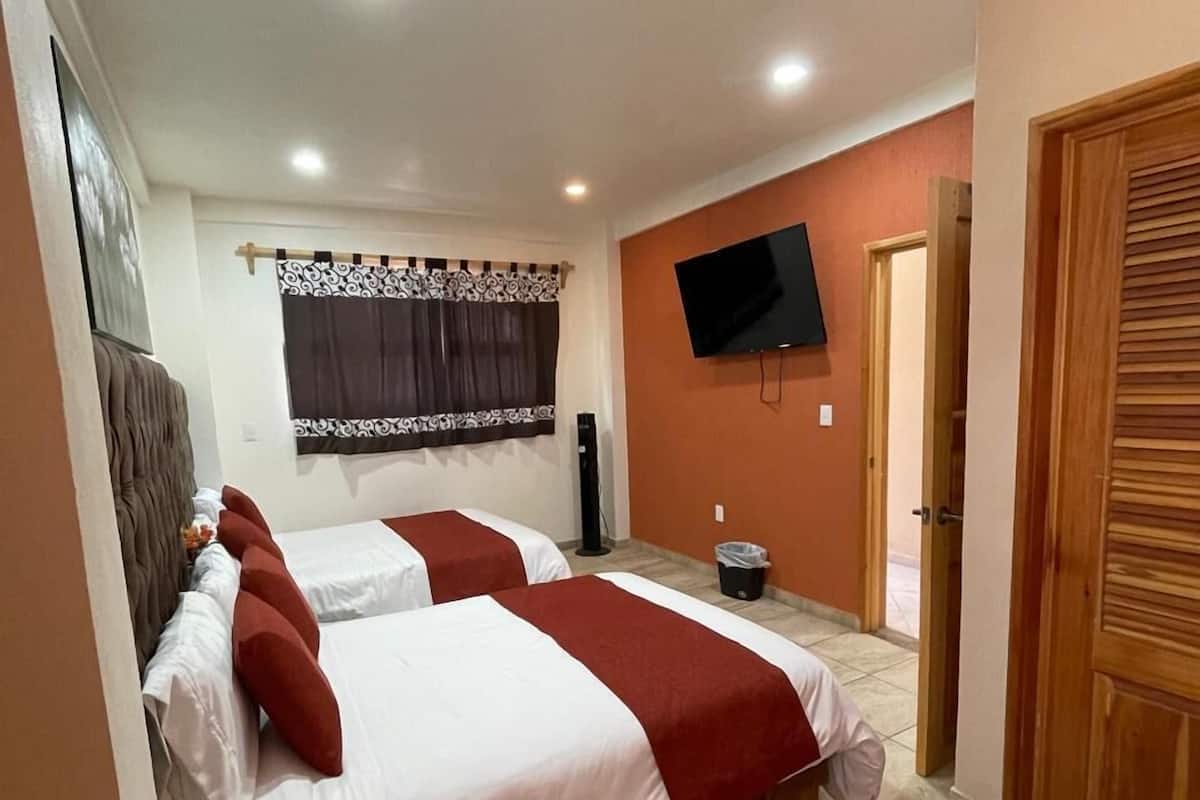 1 bedroom, bed sheets