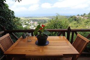 Outdoor dining - CHARMING CHALET, OCEAN VIEW (ENTRE-DEUX)