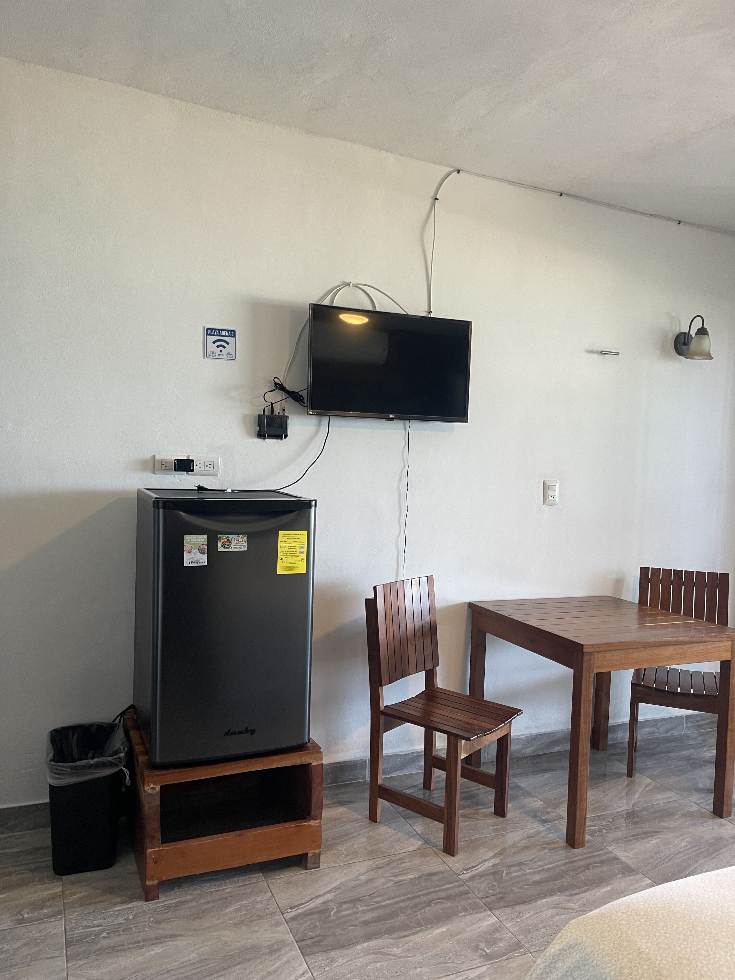 comfort room, 1 king bed, sea view | individually decorated, individually furnished, laptop workspace