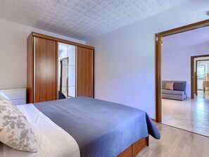 1 bedroom, Internet