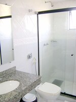 Ducha, toallas, jabón