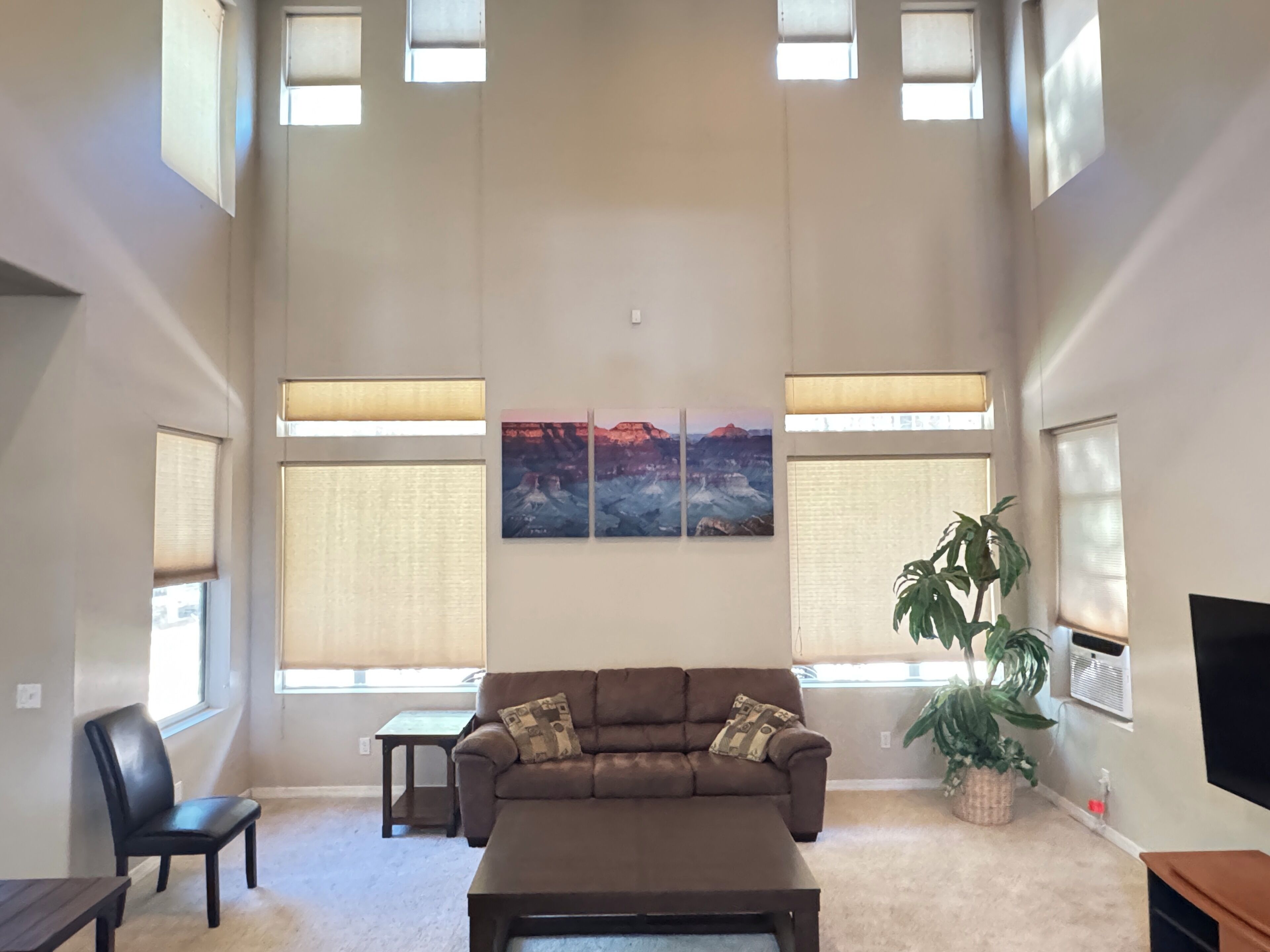 Smart-TV, Kamin, DVD-Player, Tischfußball