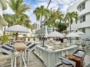 Porch - Axelbeach Miami-adults Only (Miami Beach)