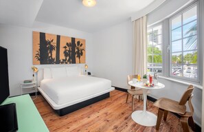 Värdeförvaringsskåp på rummet och sängkläder