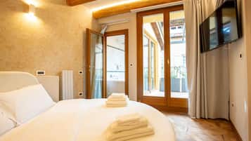 1 habitación, tabla de planchar con plancha, wifi y ropa de cama