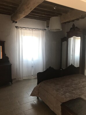 1 Schlafzimmer, Schreibtisch, Bügeleisen/Bügelbrett, WLAN