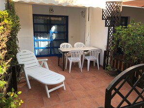 Apartment, 1 Bedroom, Balcony, Pool View | Terrace/patio - Bungalow Playmar (San Bartolome de Tirajana)