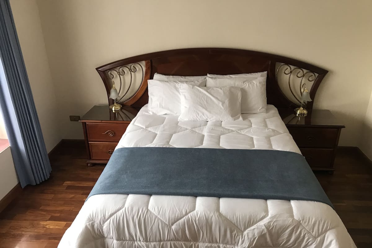 1 chambre, coffres-forts dans les chambres, bureau, rideaux occultants