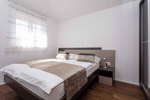 3 bedrooms, WiFi - Holiday apartment mit Klimaanlage und Balkon (Baška)