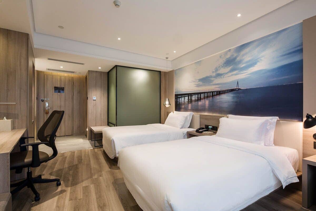Superior Twin Room | Desk, soundproofing, free WiFi