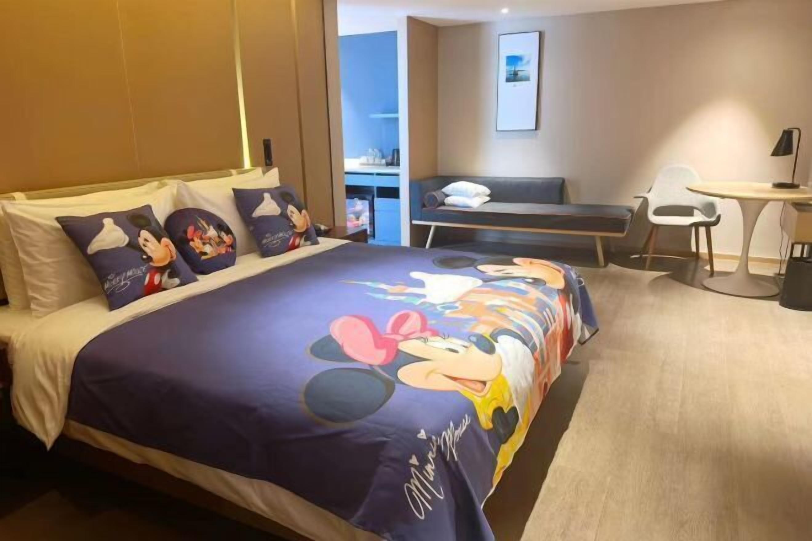 1 bedroom, desk, free WiFi