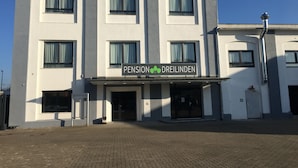 Front of property - Pension Dreilinden (Hannover)