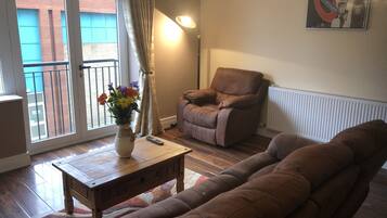 Huoneisto | Oleskelualue | Taulutelevisio