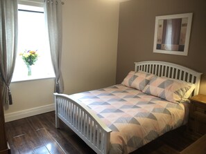 Apartment | Cadar kapas Mesir, peralatan tempat tidur premium, gebar bulu kapas 