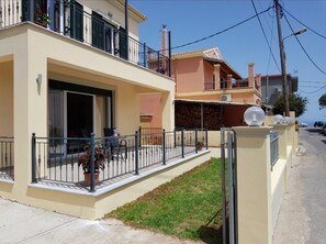 Exterior - Marianna's house PAT (Ypsos)