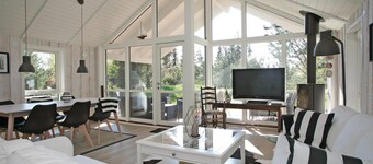 Amazing home in Højby with sauna
