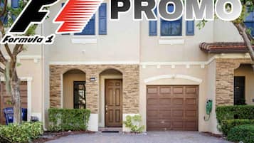 Casa de ciudad, 3 habitaciones (3 Bathrooms - 23910) | Vista frontal de la propiedad