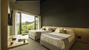 Habitación estándar, vistas a la montaña | Ropa de cama hipoalergénica, caja fuerte, mobiliario individual