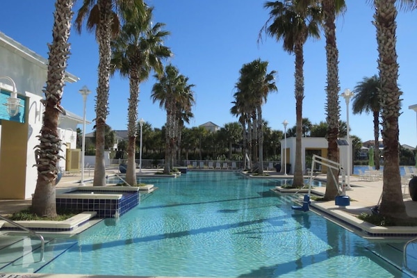 Udendørs pool, opvarmet pool