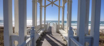 Carillon Beach - Beach Chair Service Included