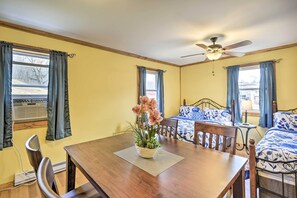 Exterior - Equestrian House- Brandenburger Suite (Pleasant Mount)