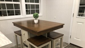 Cottage (Secluded Cottage Getaway Closest to N) | In-room dining - Equestrian House- Clydesdale Cottage (Pleasant Mount)