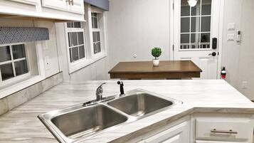 Cottage (Secluded Cottage Getaway Closest to N) | Private kitchen | Full-size fridge, microwave, oven, stovetop