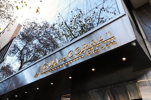 Fachada de la propiedad