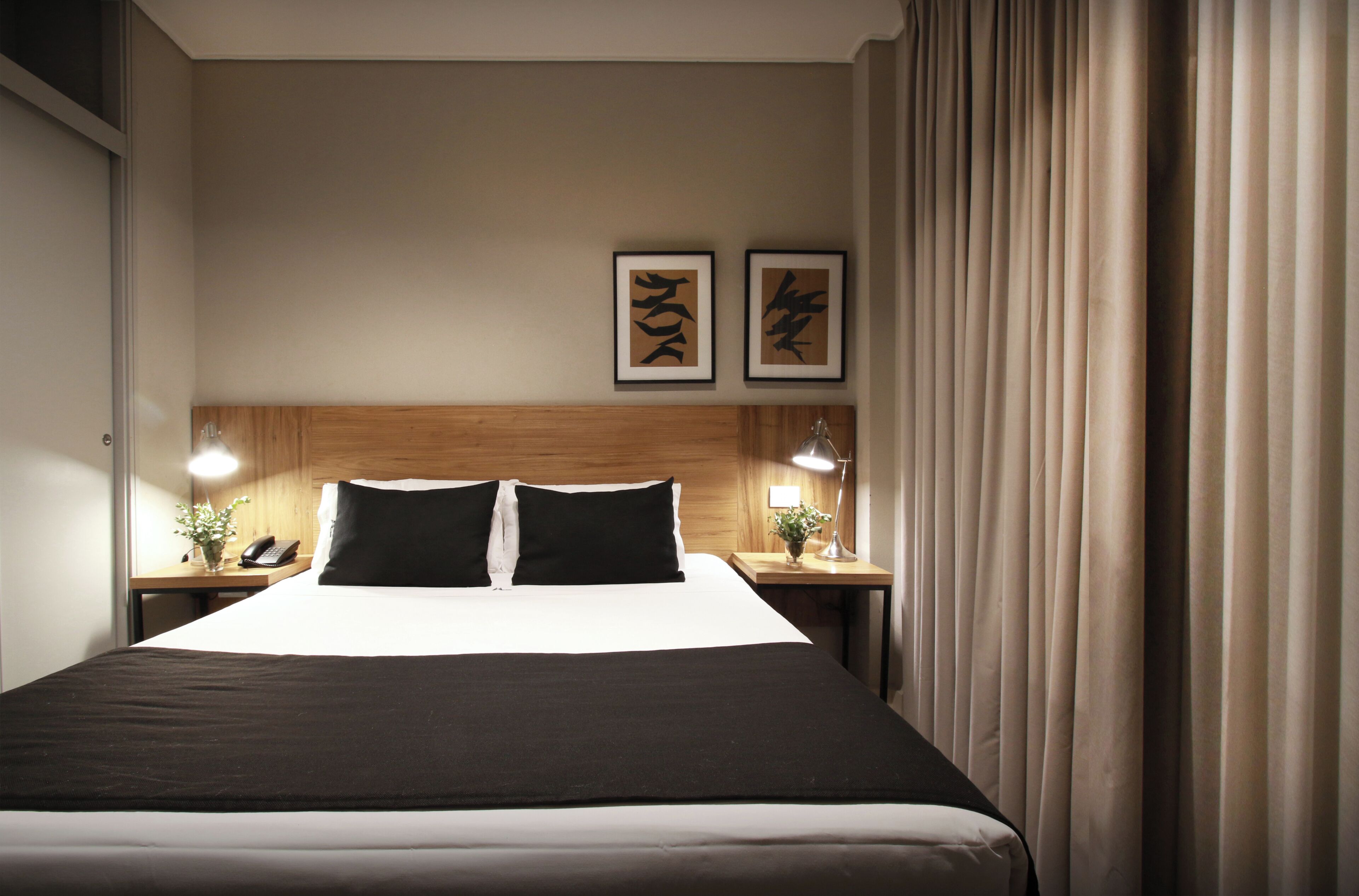 Small Double Room | 迷你吧、客房內保險箱、熨斗/熨衣板、免費無線上網