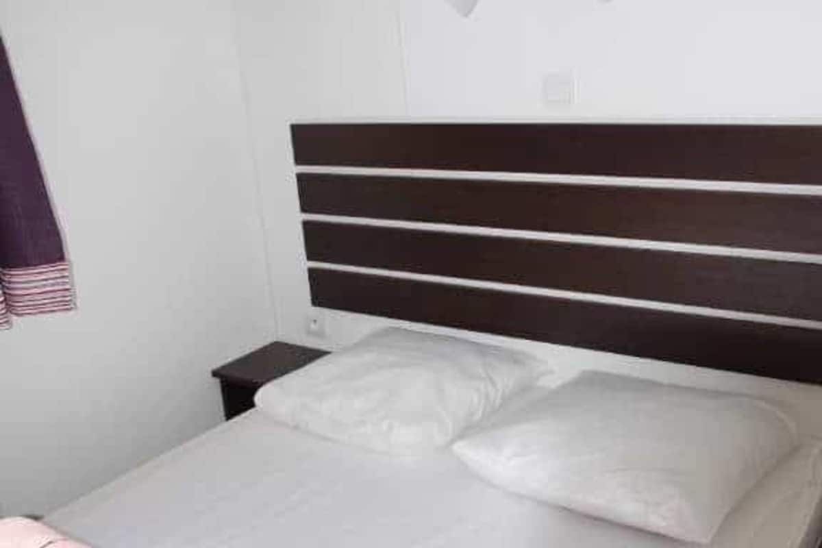 Casa móvil, 3 habitaciones | Wifi gratis, decoración individual, mobiliario individual