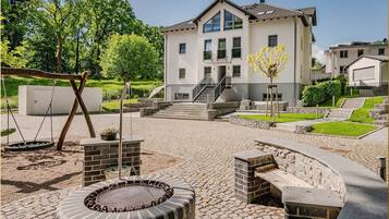 Enceinte de lâhĂ©bergement