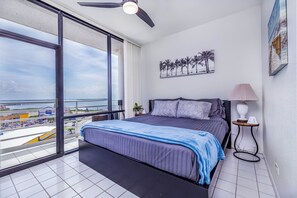 2 室のベッドルーム、アイロン / アイロン台、旅行用ベビーベッド、WiFi (無料)