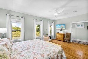 3 habitaciones, escritorio, tabla de planchar con plancha y wifi gratis