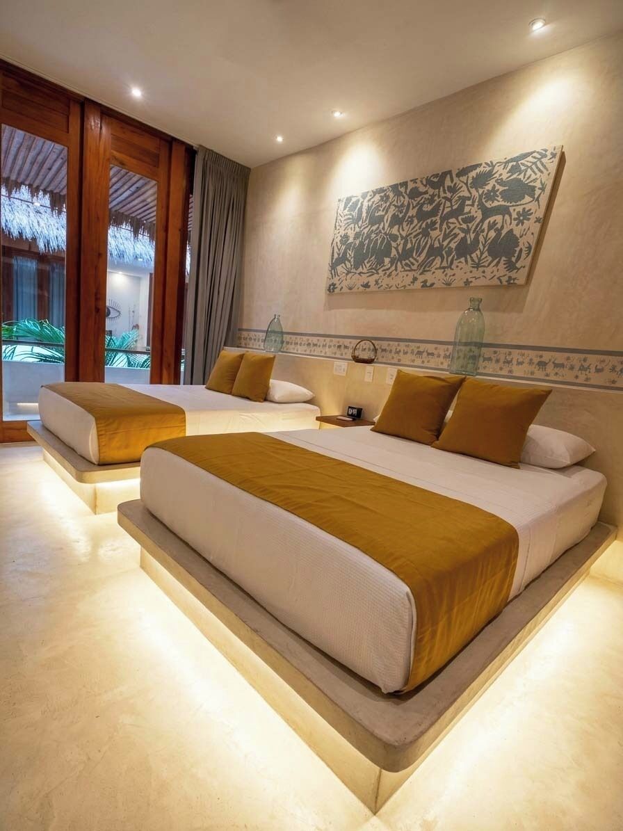 Hochwertige Bettwaren, Daunenbettdecken, Pillowtop-Betten, Minibar