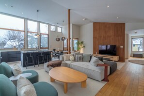 Hus | Vardagsrum | Platt-tv och Netflix