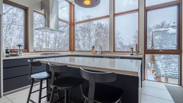 House | Private kitchen | Fridge, microwave, stovetop, coffee/tea maker